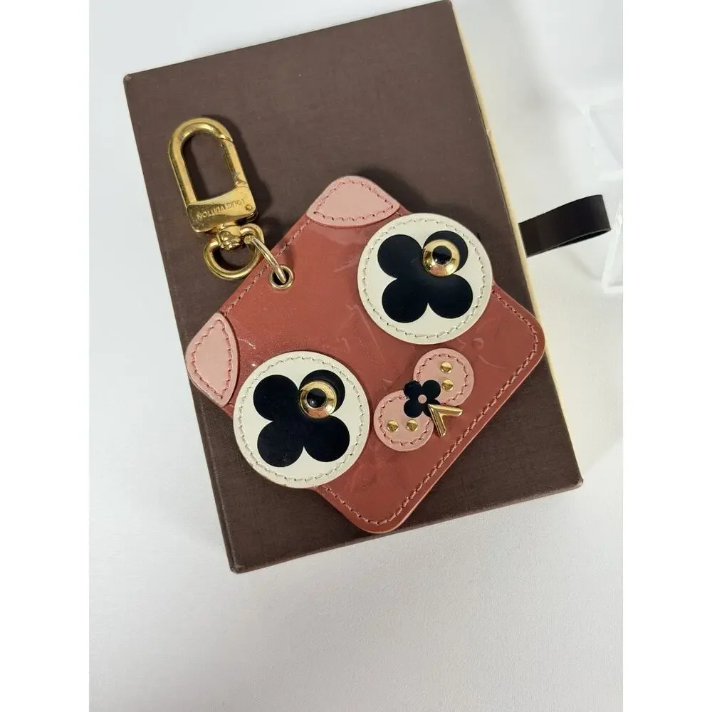 Louis Vuitton Vernis Dog Face Charm Rare Collectible key chain pink 0023